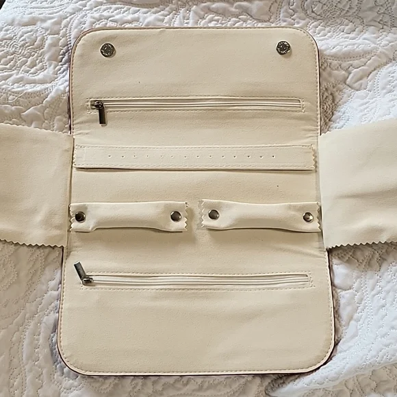 New! Jewelry travel case, red color NWOT - Picture 3 of 6